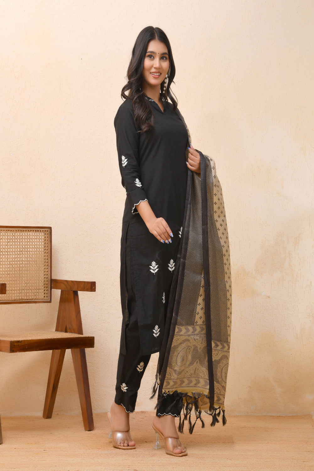 Vaasva Women Black Embroidered Suit Set | Grocsy