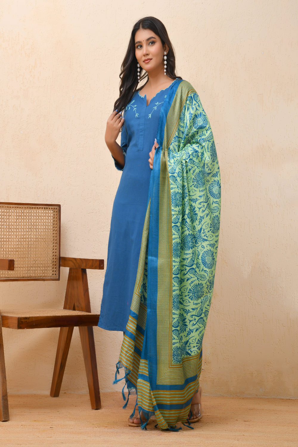 Vaasva Women Black Embroidered Suit Set | Grocsy