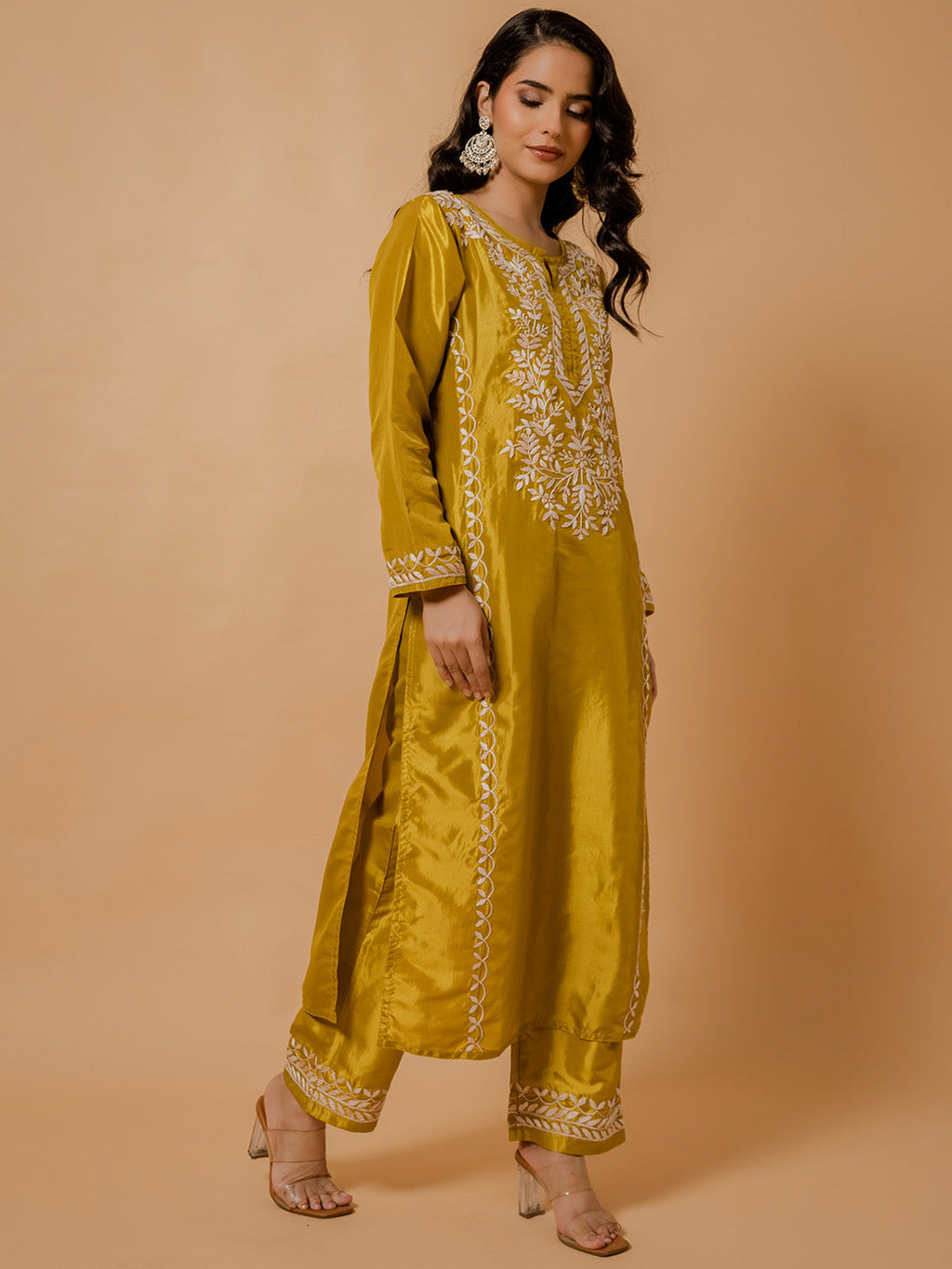 HOUSE OF KARI Floral Embroidered Silk Chikankari Kurta | Grocsy