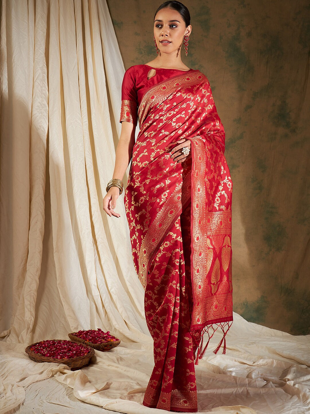 Sangria Red & Gold-Toned Floral Woven Design Zari Banarasi Saree | Grocsy