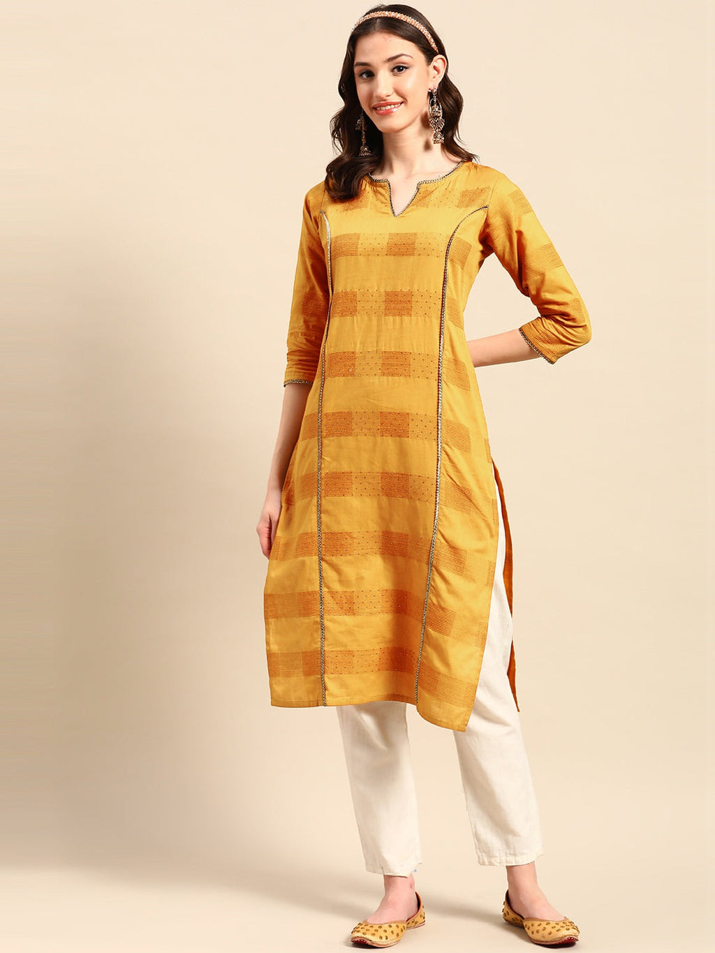 Sangria Embellished Cotton Kurta | Grocsy