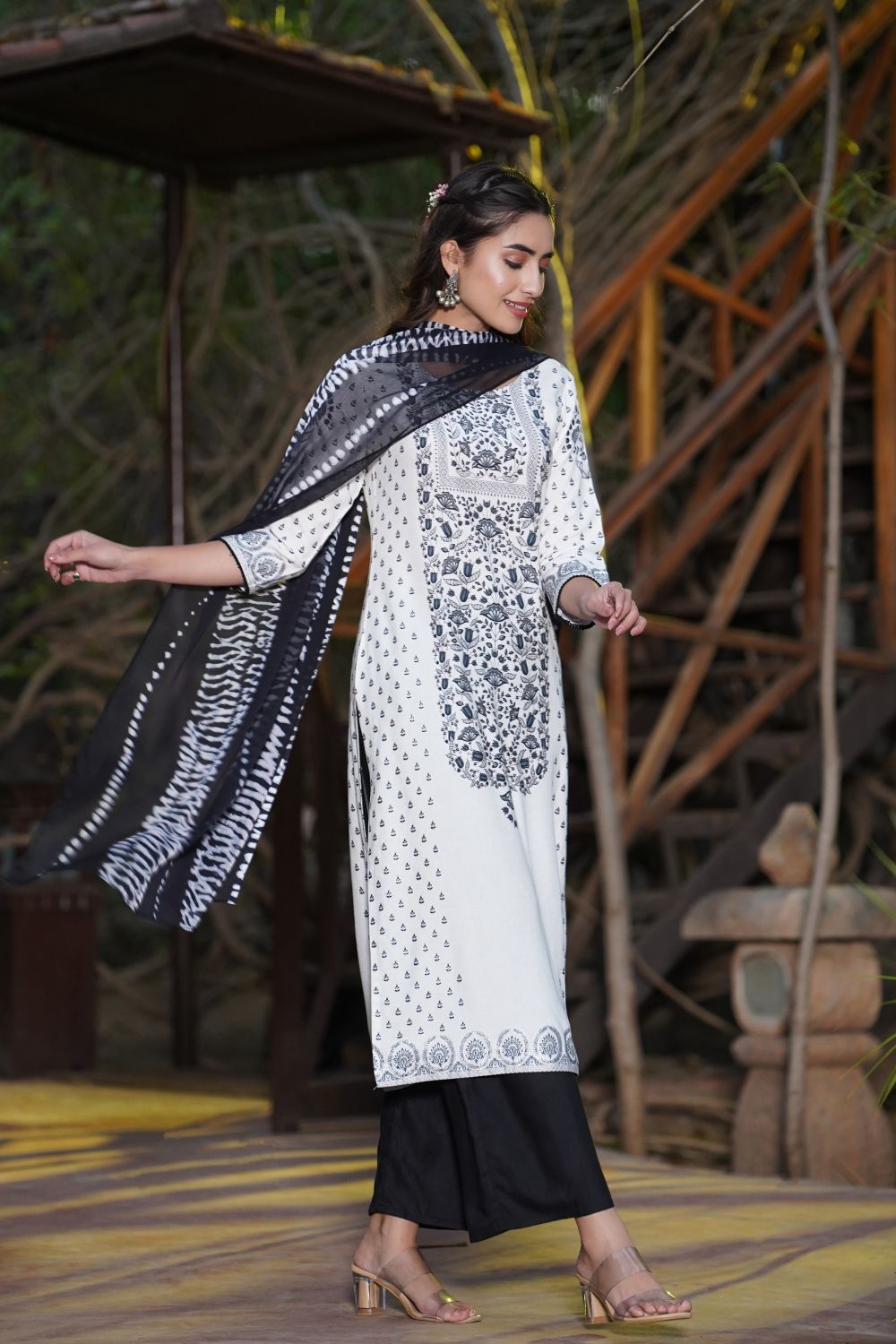 Juniper Womens White Rayon Floral Glitter Placement Printed Straight Kurta With Solid Bottom And Printed Dupatta Set | Grocsy