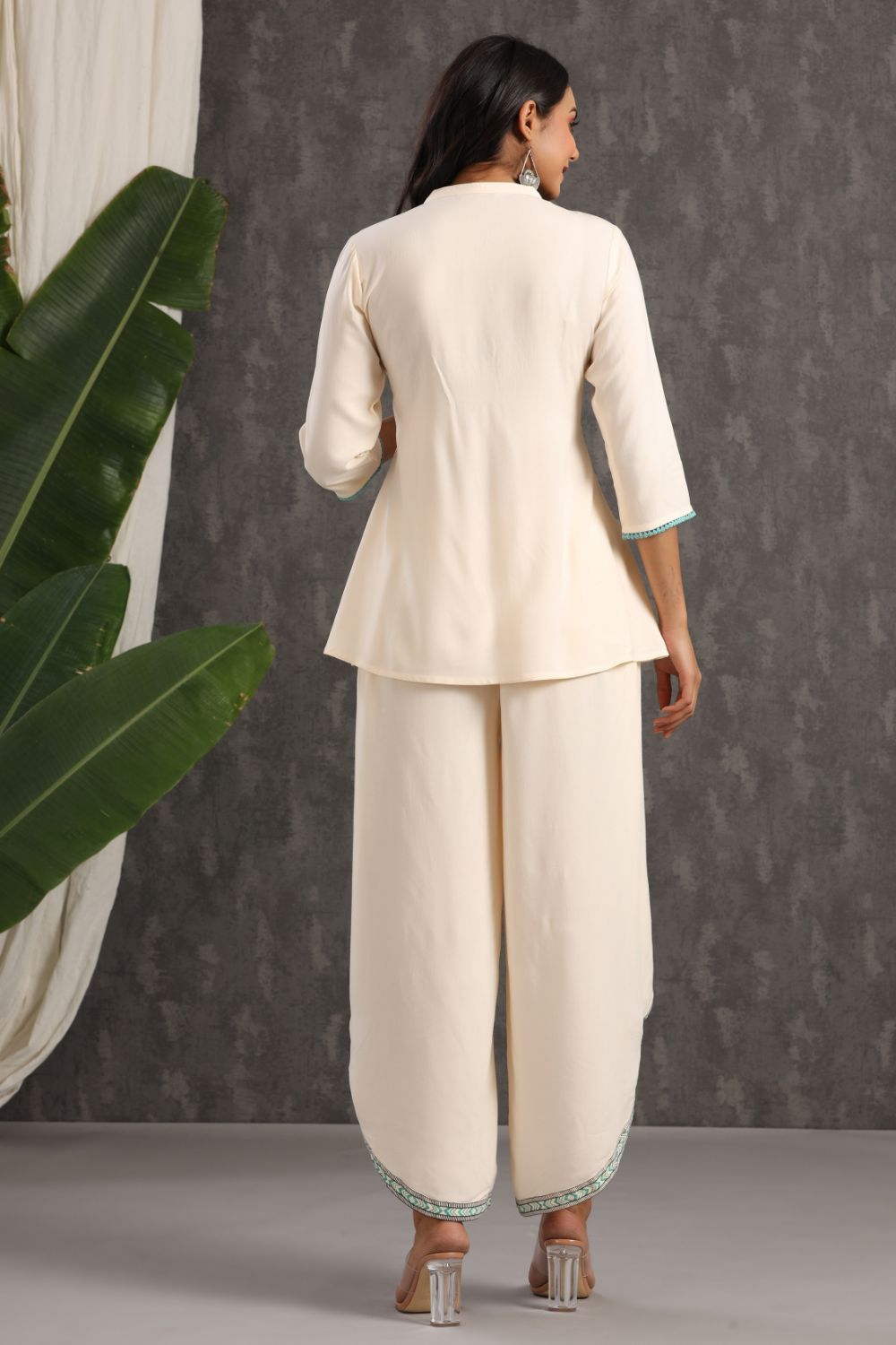 Juniper Womens Ivory Rayon Embroidered Peplum Clothing Set | Grocsy