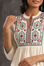Juniper Womens Ivory Rayon Embroidered Peplum Clothing Set | Grocsy
