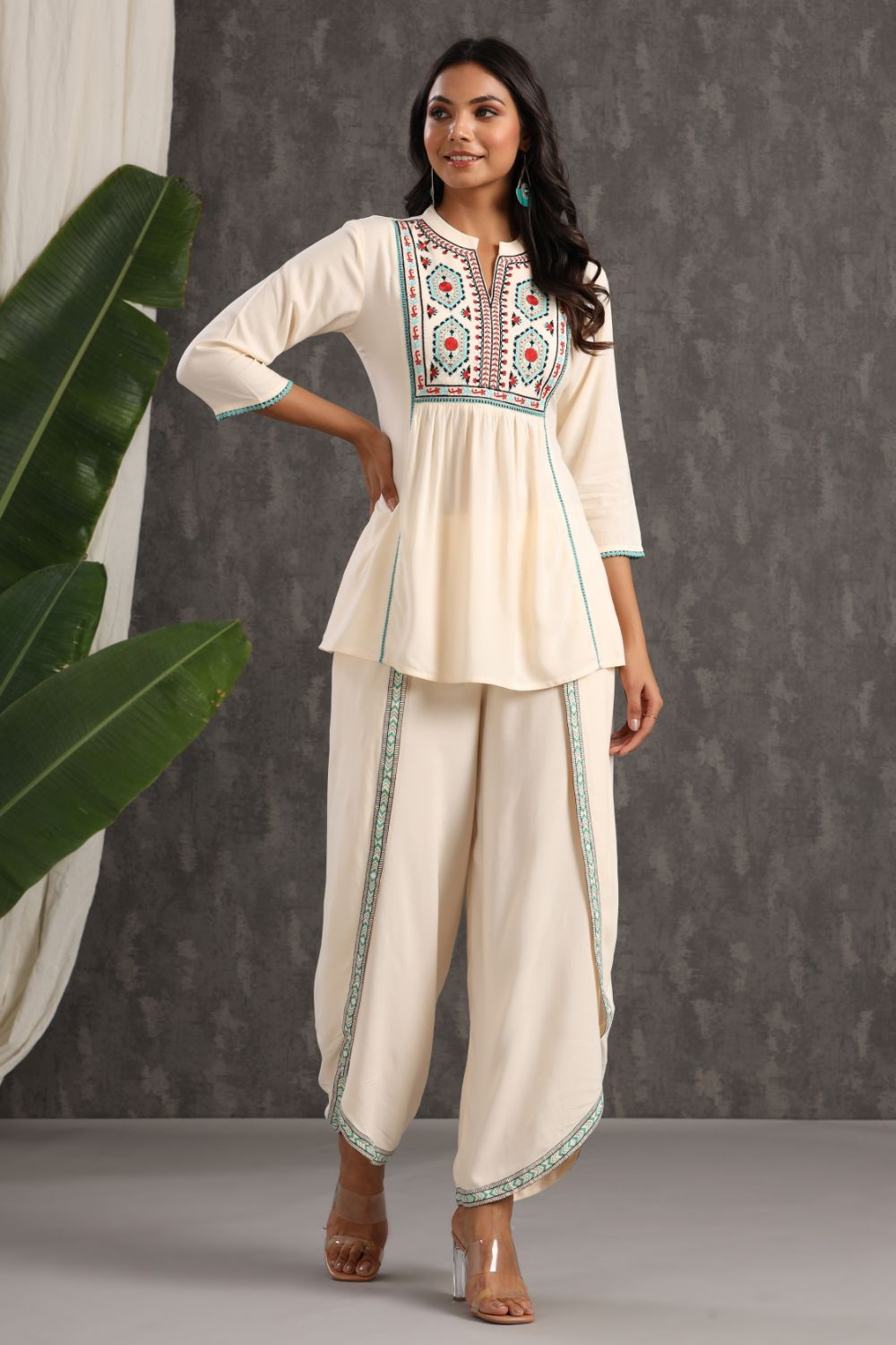 Juniper Womens Ivory Rayon Embroidered Peplum Clothing Set | Grocsy