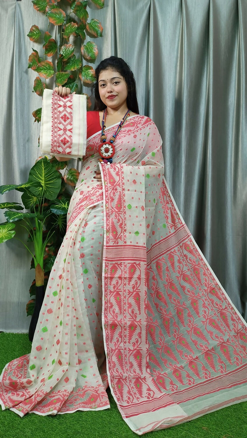 Exclusive Collection White Beautiful Jamdani Collection Saree | Grocsy