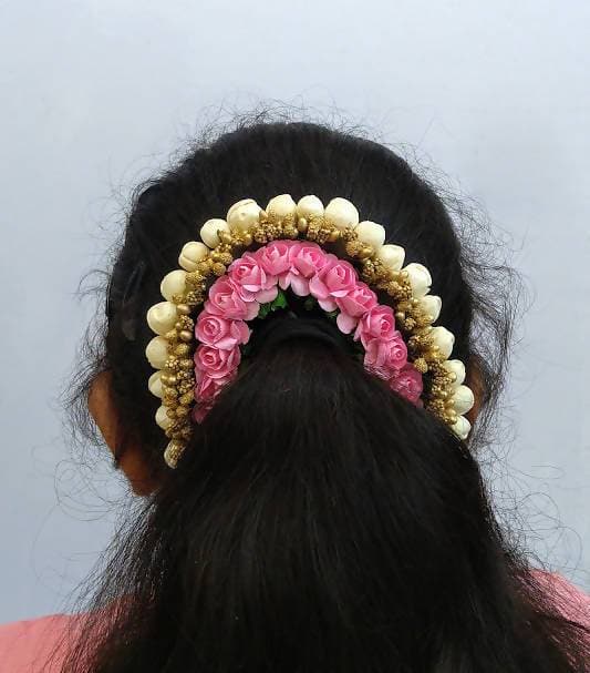 Baby Pink & Gold Gajra | Grocsy