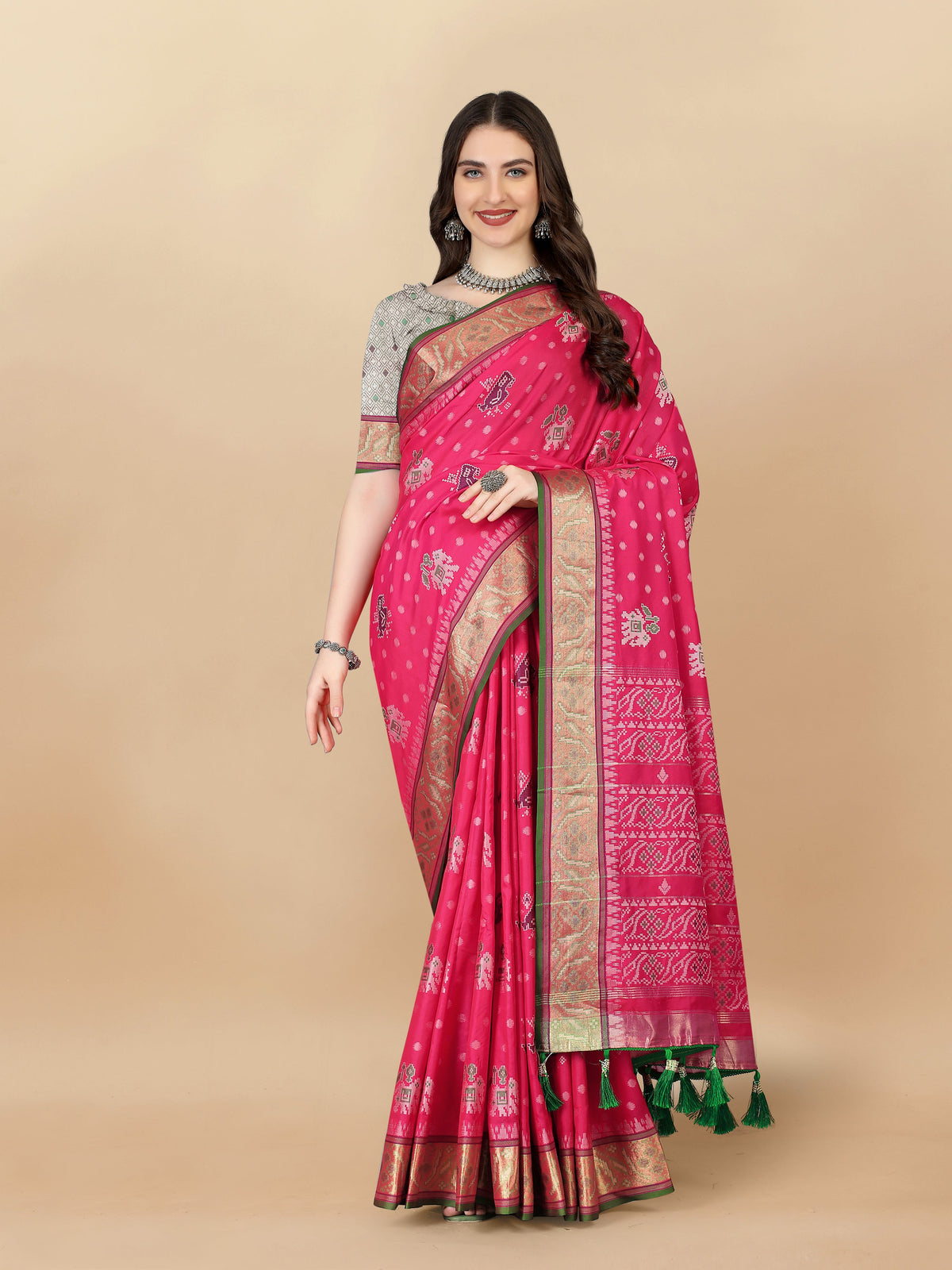 Lorenvalley Fashion Soft Silk Patola Weaving With Beautiful Rich Pallu With Blouse - Magenta | Grocsy