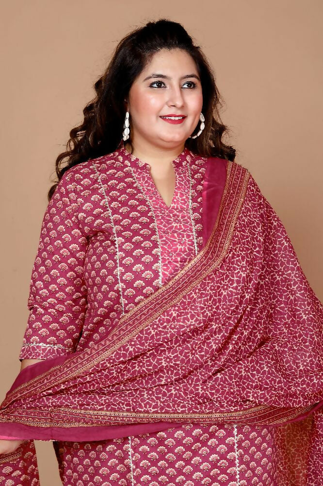 Miravan Women Plus Size Pink Straight Floral Printed Kurta & Palazzo With Dupatta | Grocsy