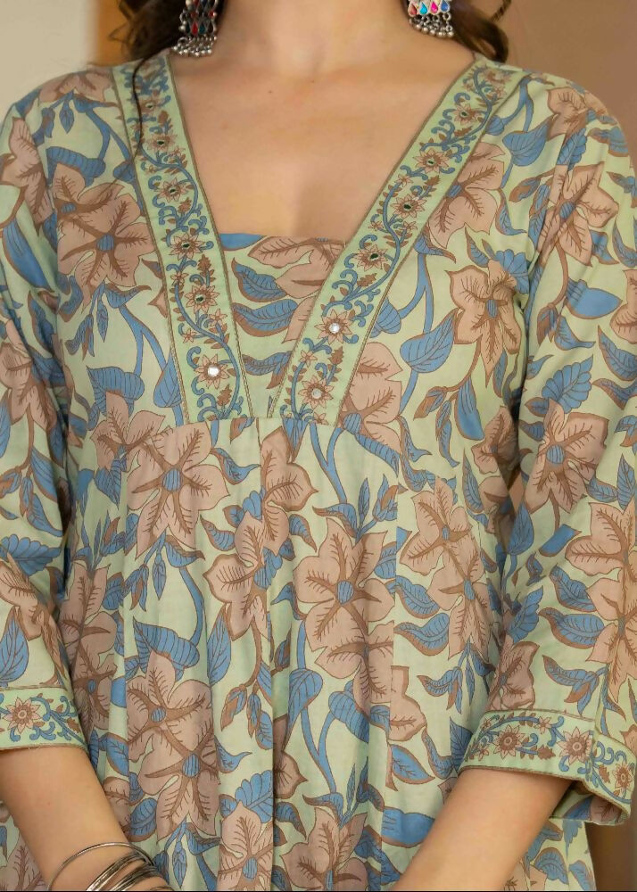 Jaimini Women Cotton Printed V-Neck 3/4 Sleeves Calf Length Flared Kurta Pant And Dupatta Set | Grocsy