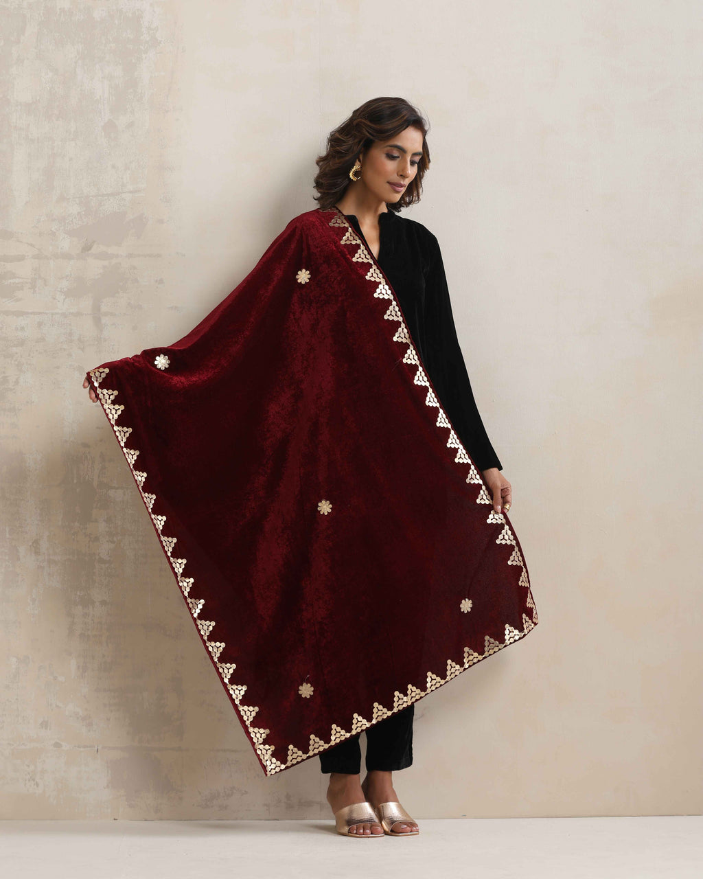 trueBrowns Maroon Velvet Gota Patti Stole | Grocsy