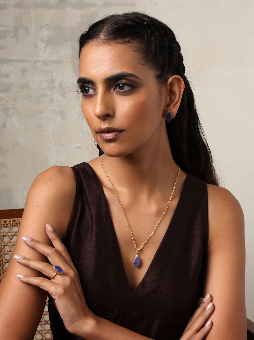 trueBrowns Gold Tone Blue Stone Pendant Set - Swadesiicart