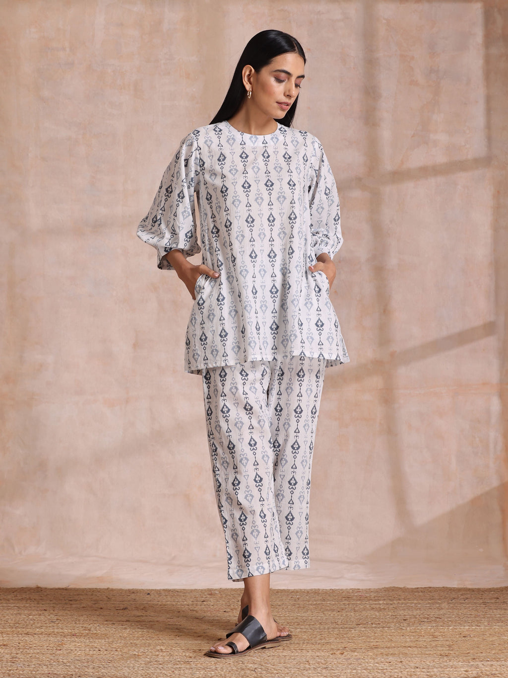 trueBrowns Grey On White Ikat Print Cotton Baggy Sleeve Co-Ord Set | Grocsy