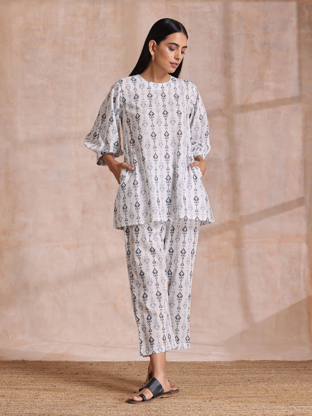 trueBrowns Grey On White Ikat Print Cotton Baggy Sleeve Co-Ord Set | Grocsy