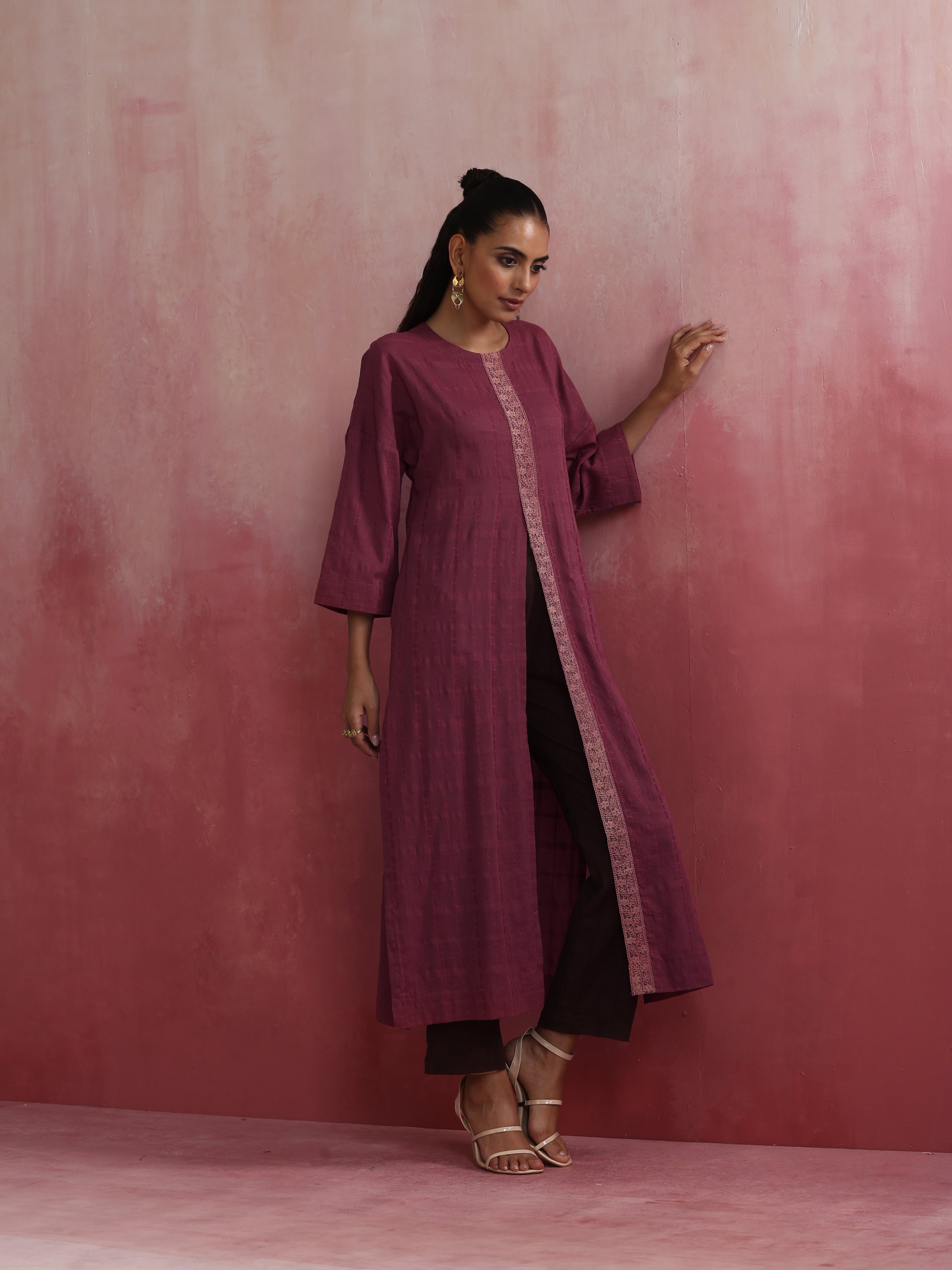 trueBrowns Mauve Cotton Dobby Front Slit Kurta Set | Grocsy