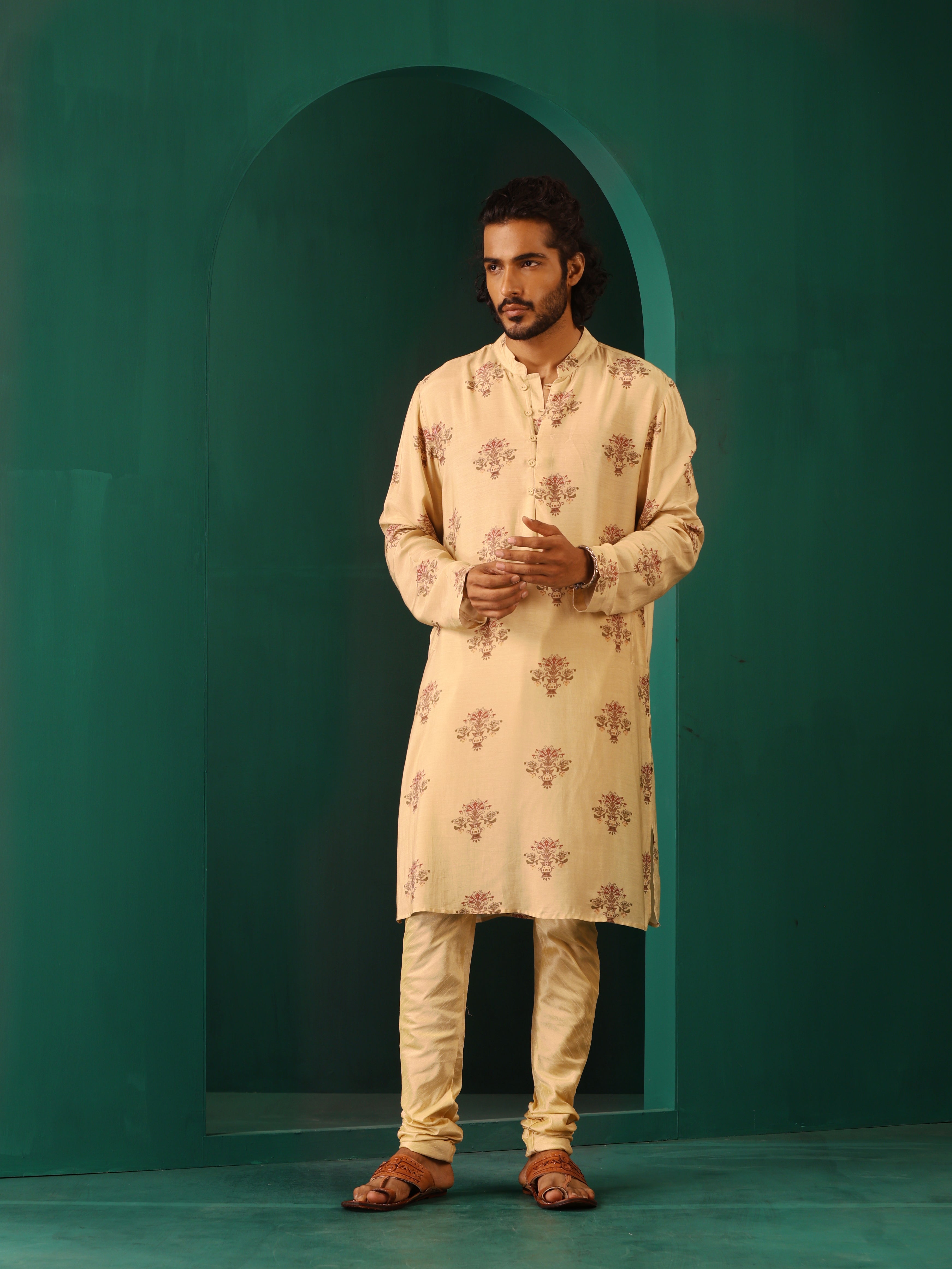 trueBrowns Men's Beige Floral Bunch Muslin Silk Printed Long Kurta | Grocsy