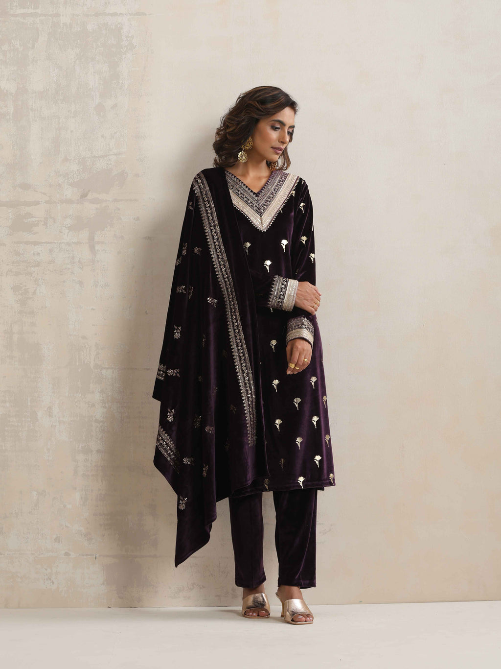 trueBrowns Wine Velvet Floral Embroidered Kurta Pant Dupatta Set | Grocsy