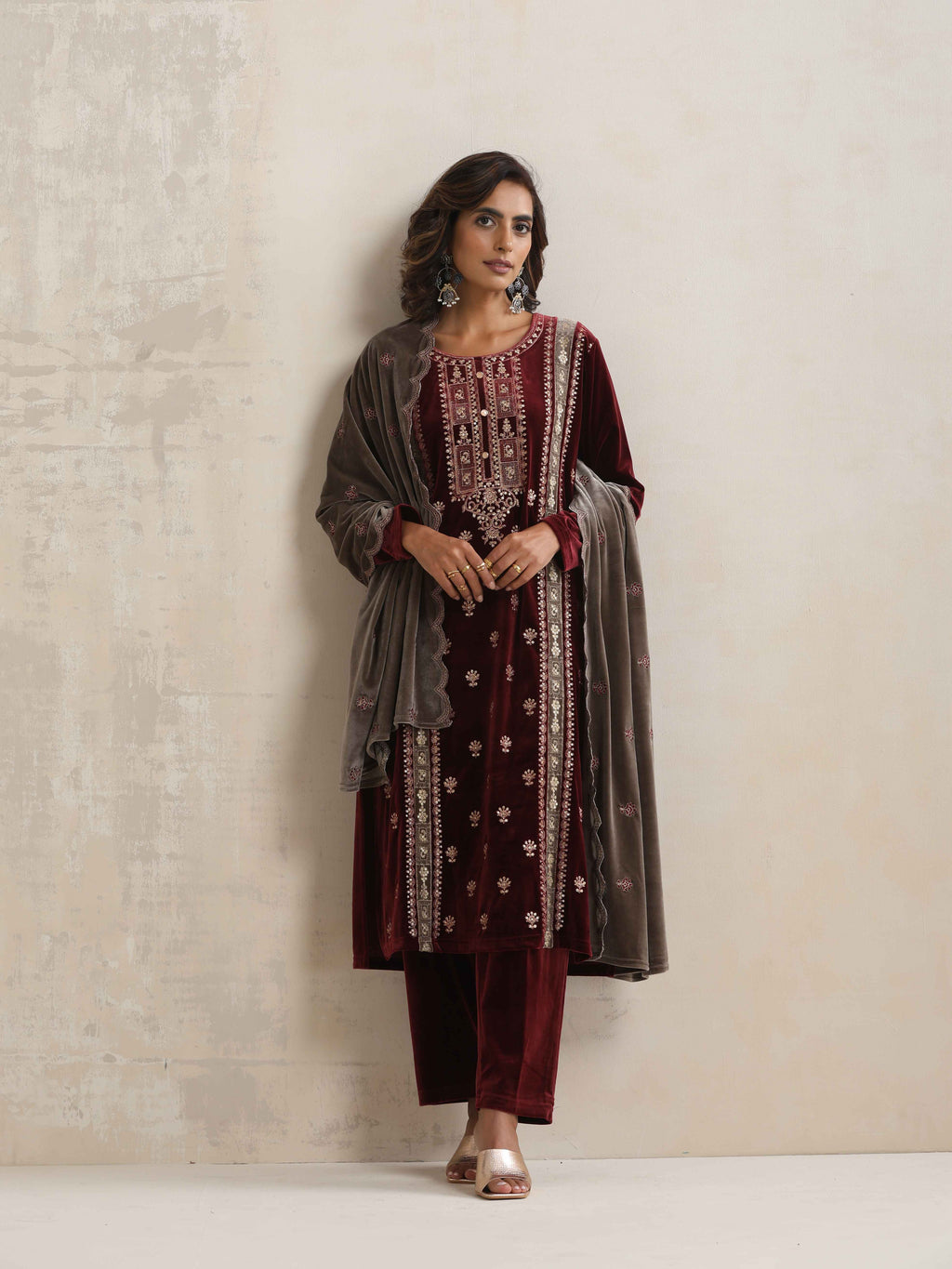 trueBrowns Maroon Velvet Embroidered Kurta Pant Dupatta Set | Grocsy