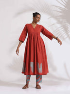 trueBrowns Red Cotton Print Flared Kurta Set | Grocsy