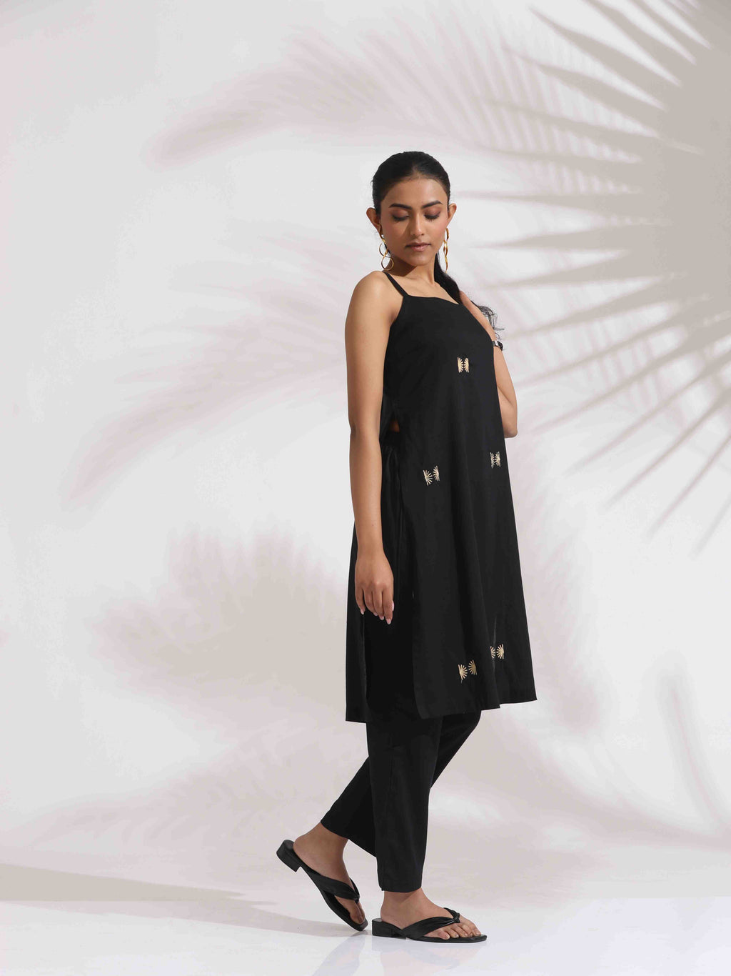 trueBrowns Black Cotton Embroidered Straight Kurta Set | Grocsy