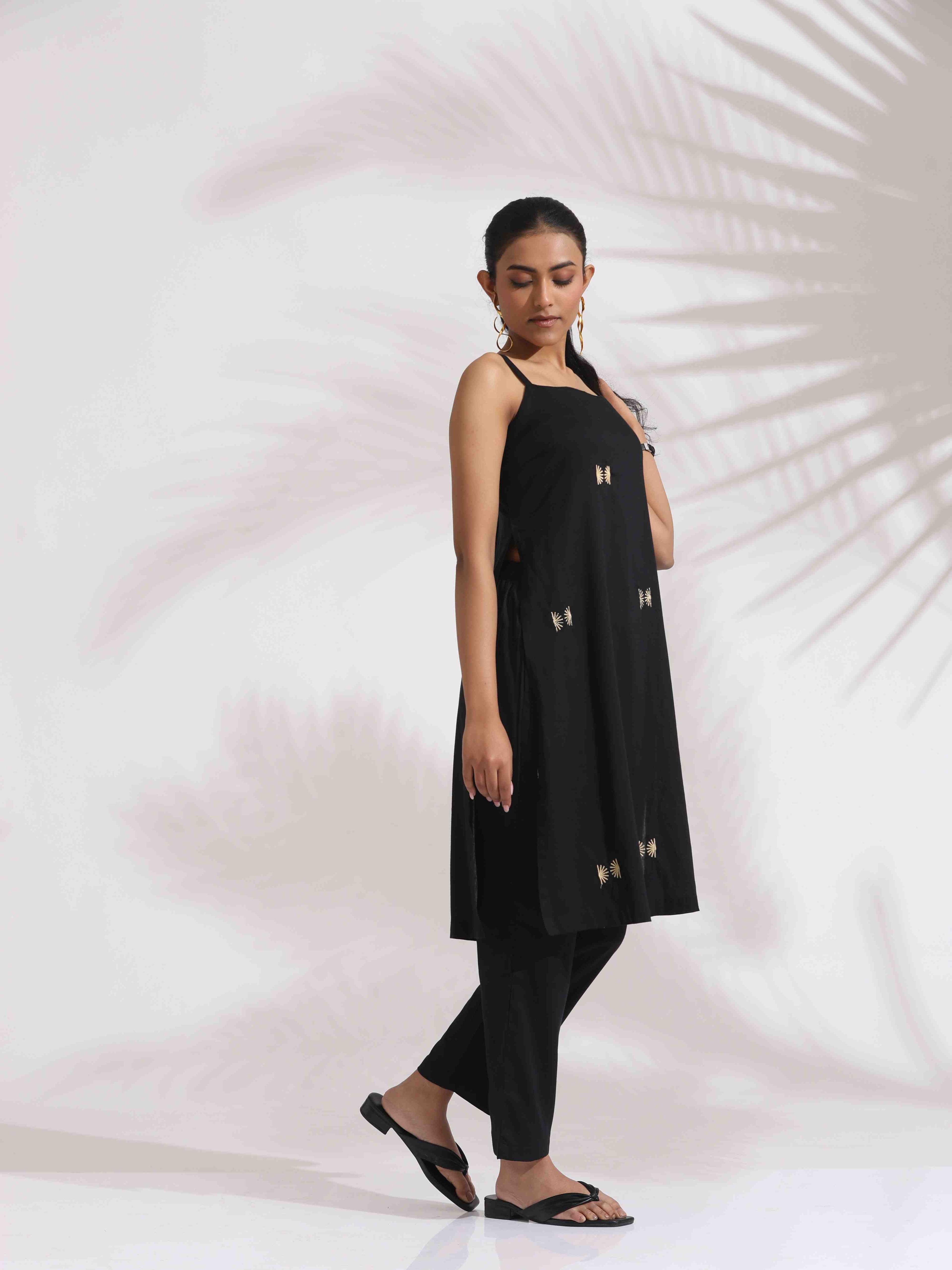 trueBrowns Black Cotton Embroidered Straight Kurta Set | Grocsy