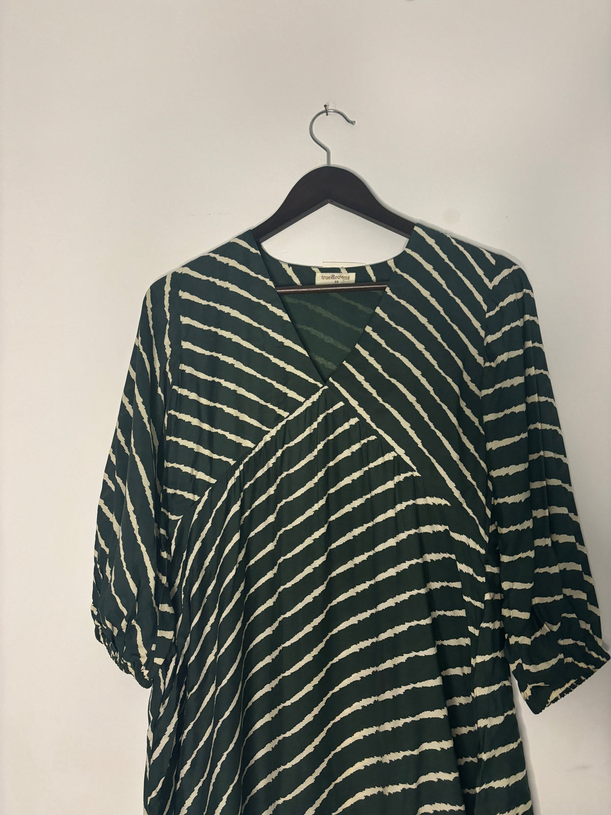 trueBrowns Green Lehariya Top | Grocsy