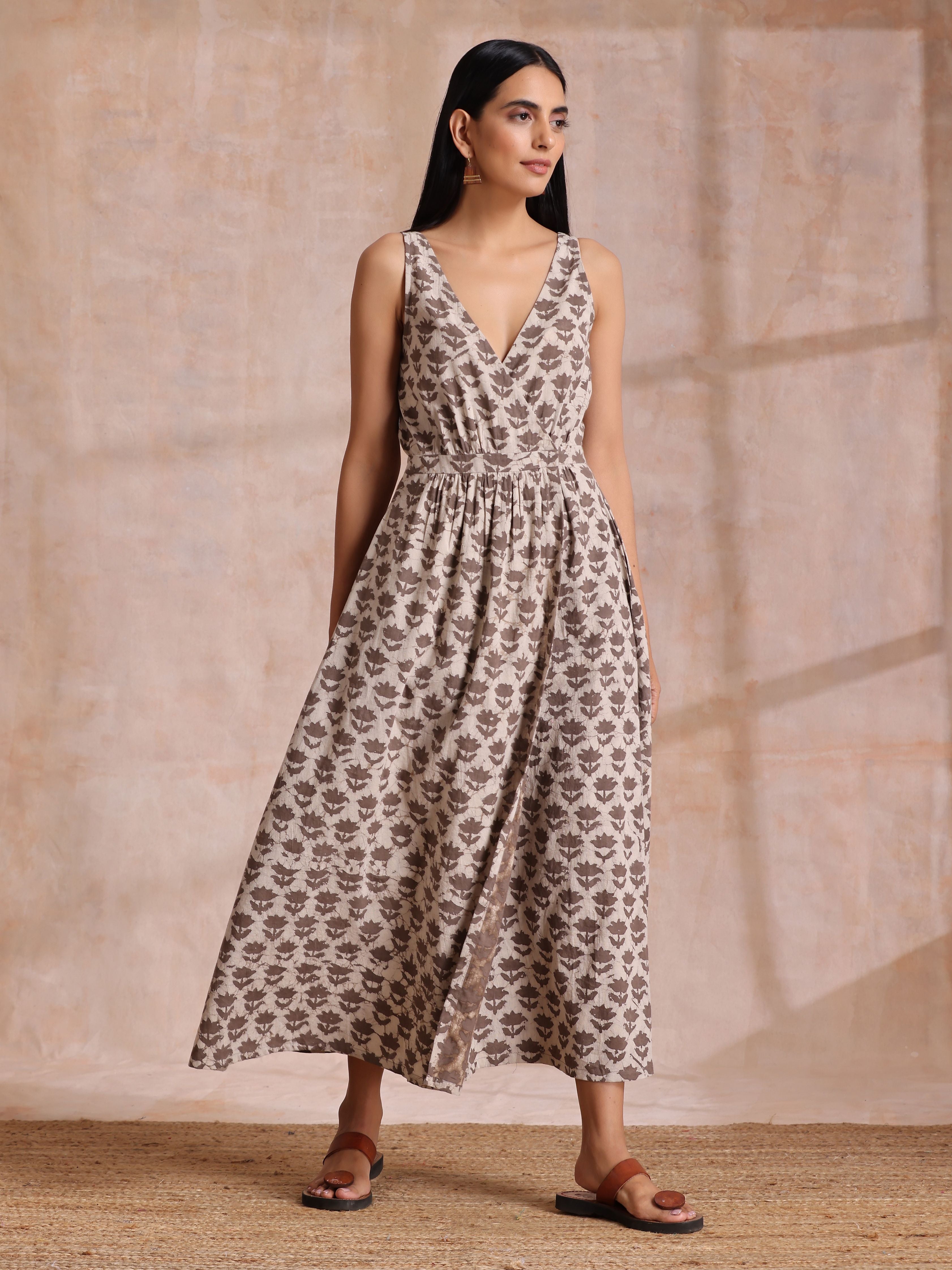 trueBrowns Clay Dabu Buta Print Cotton Sleeveless Wrap Dress | Grocsy