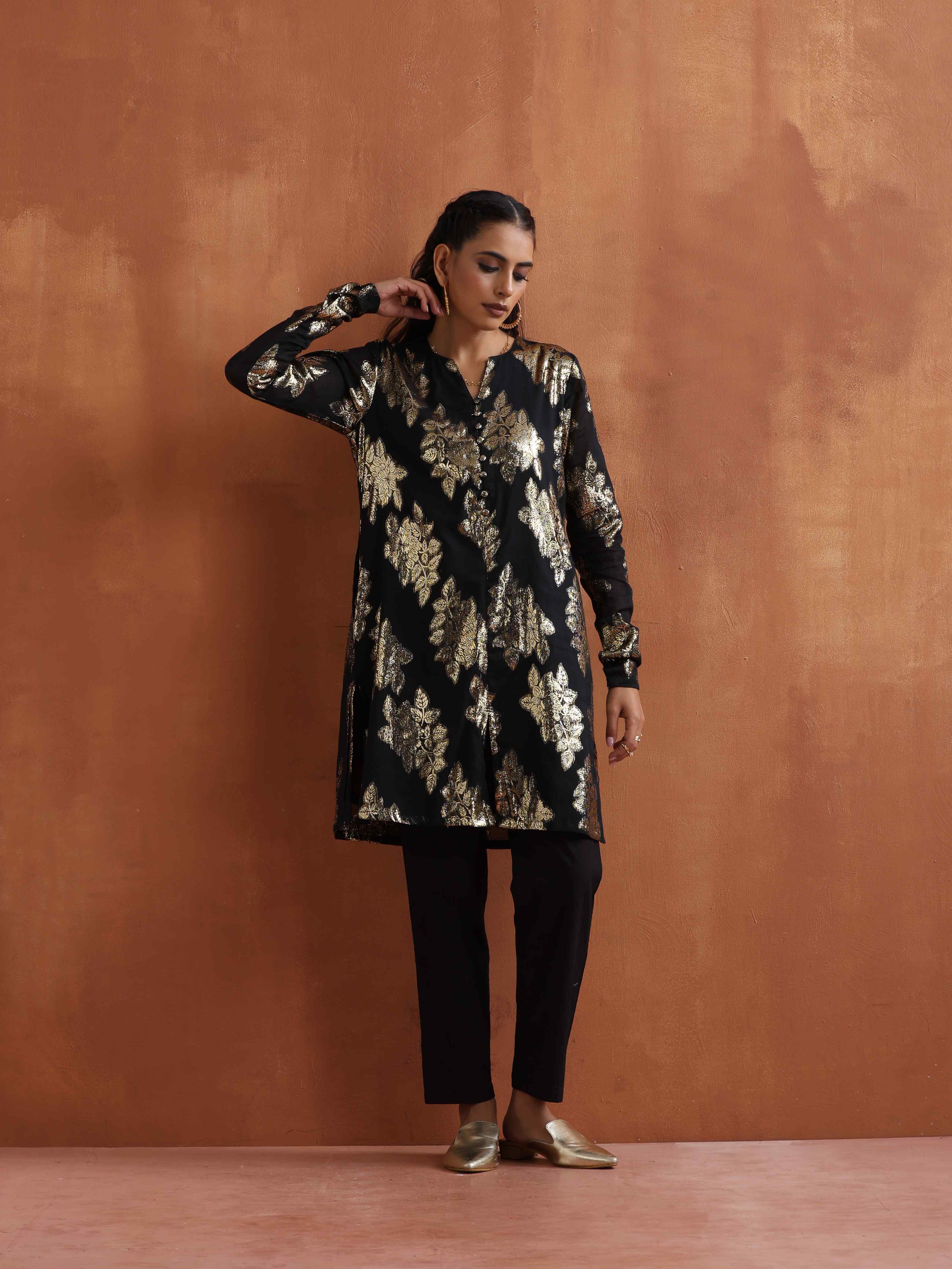 trueBrowns Black Metallic Straight Kurta Co-ord Set | Grocsy