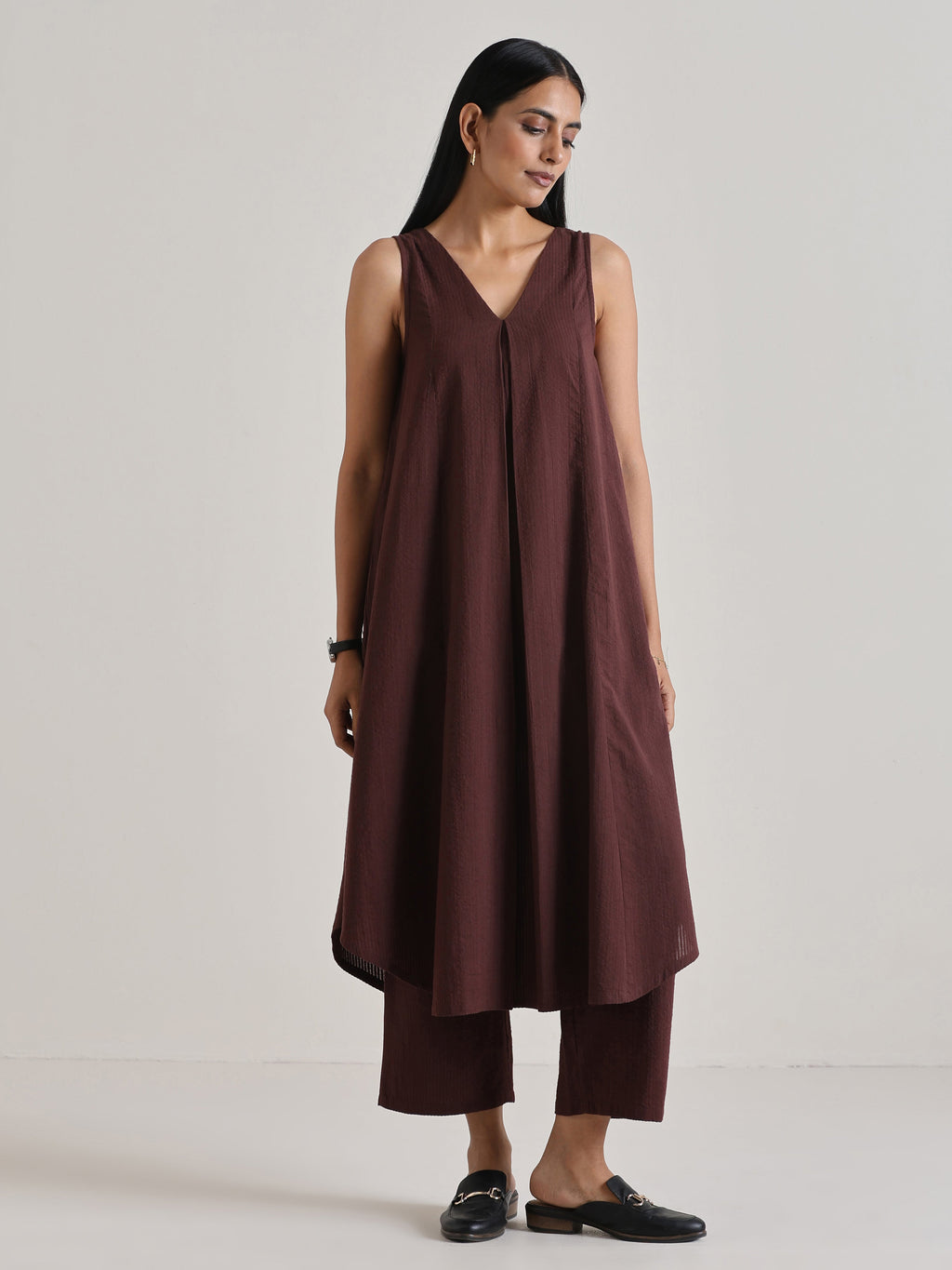 trueBrowns Cola Brown Sleeveless Flared Kurta Pant Set | Grocsy