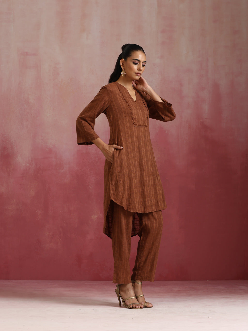trueBrowns Brown Cotton Dobby Kurta Co-ord set | Grocsy