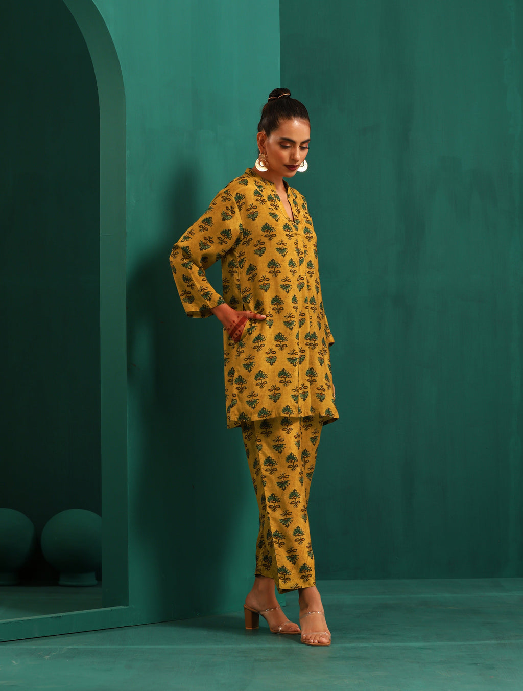 trueBrowns Mustard Flower Stem Muslin Silk Printed Relaxed Co-ord Set | Grocsy