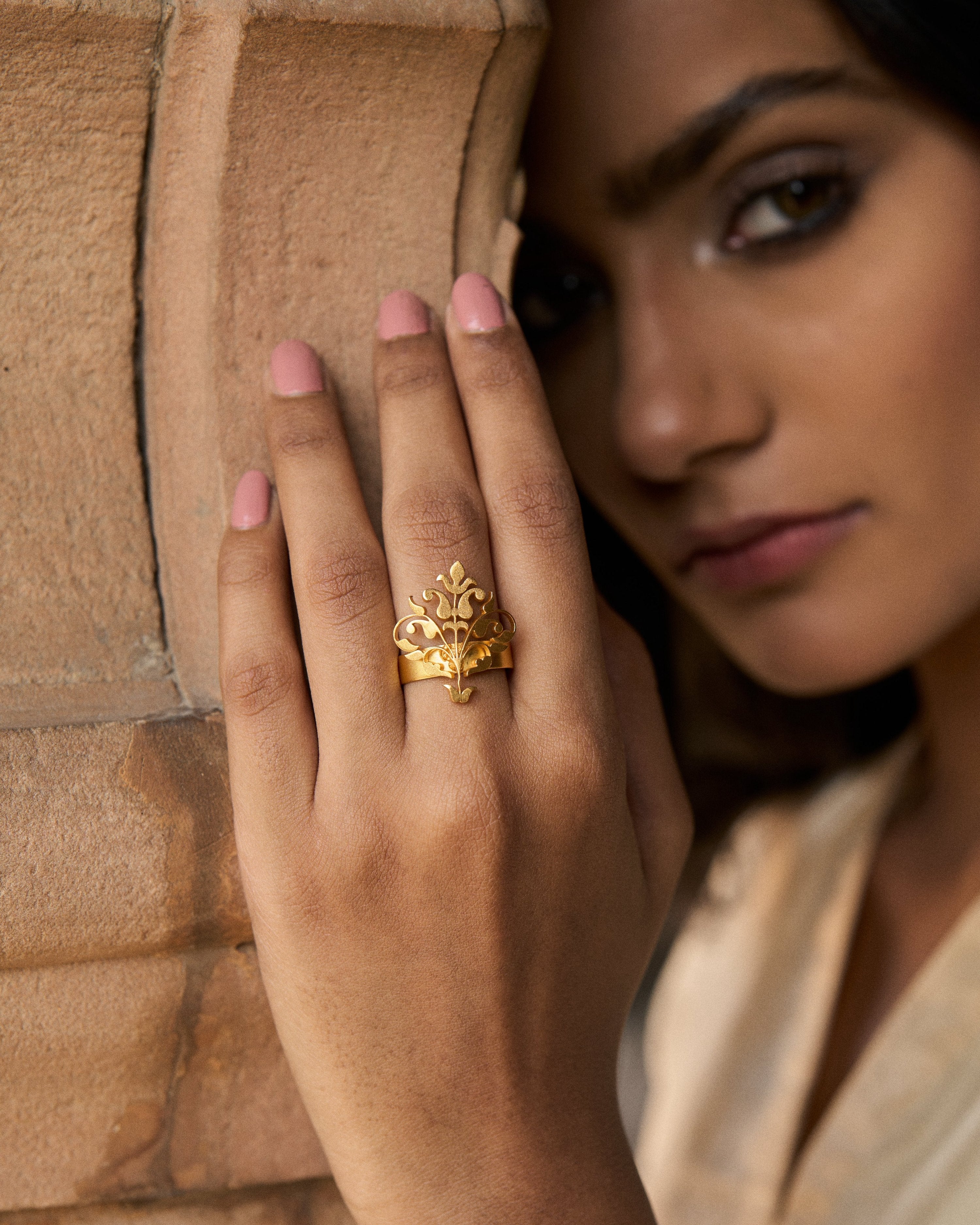 trueBrowns Gold-Polished Small Leaf Ring | Grocsy