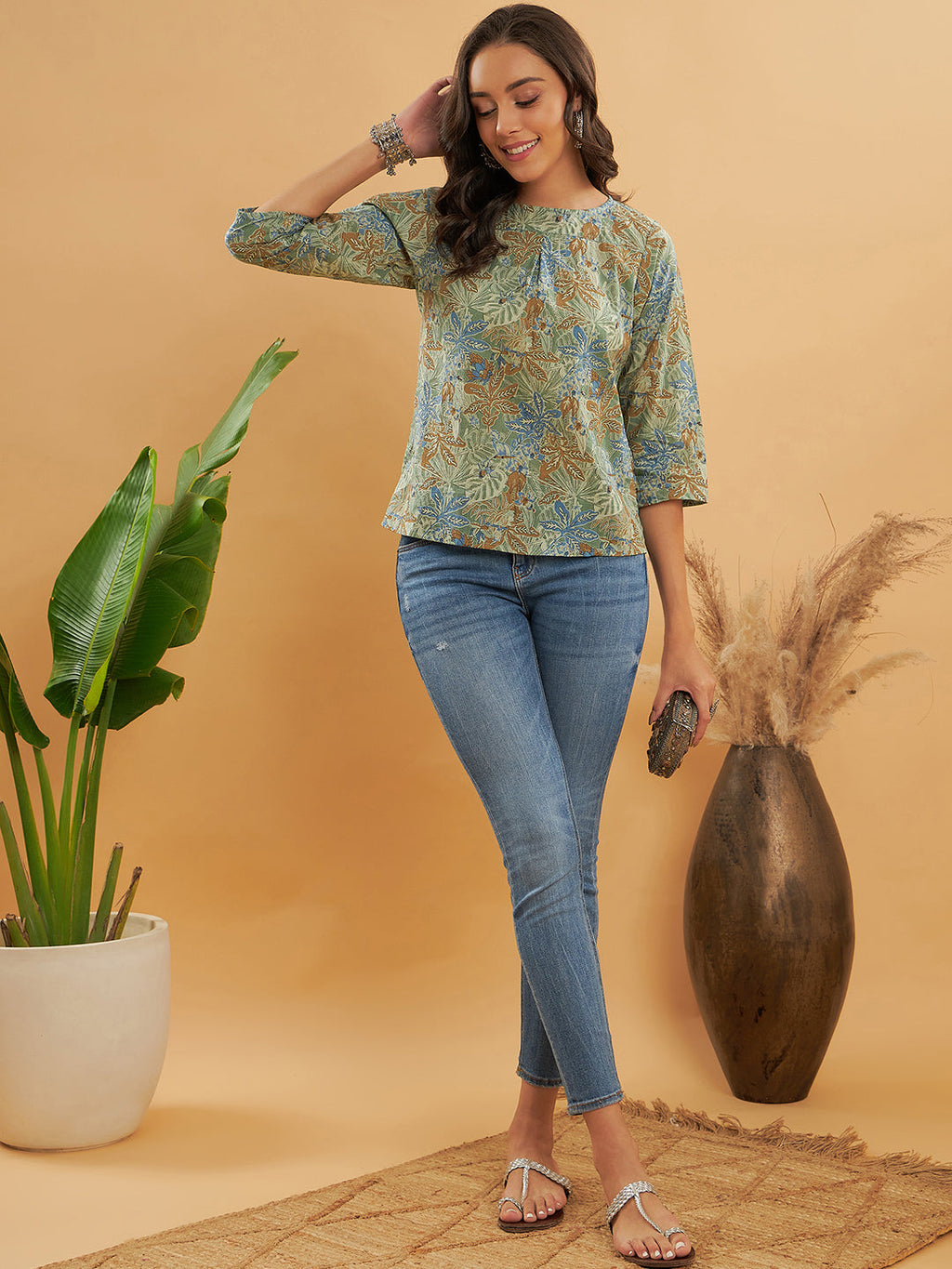 InWeave Women's Dull Green Leaf Floral Print Top | Grocsy