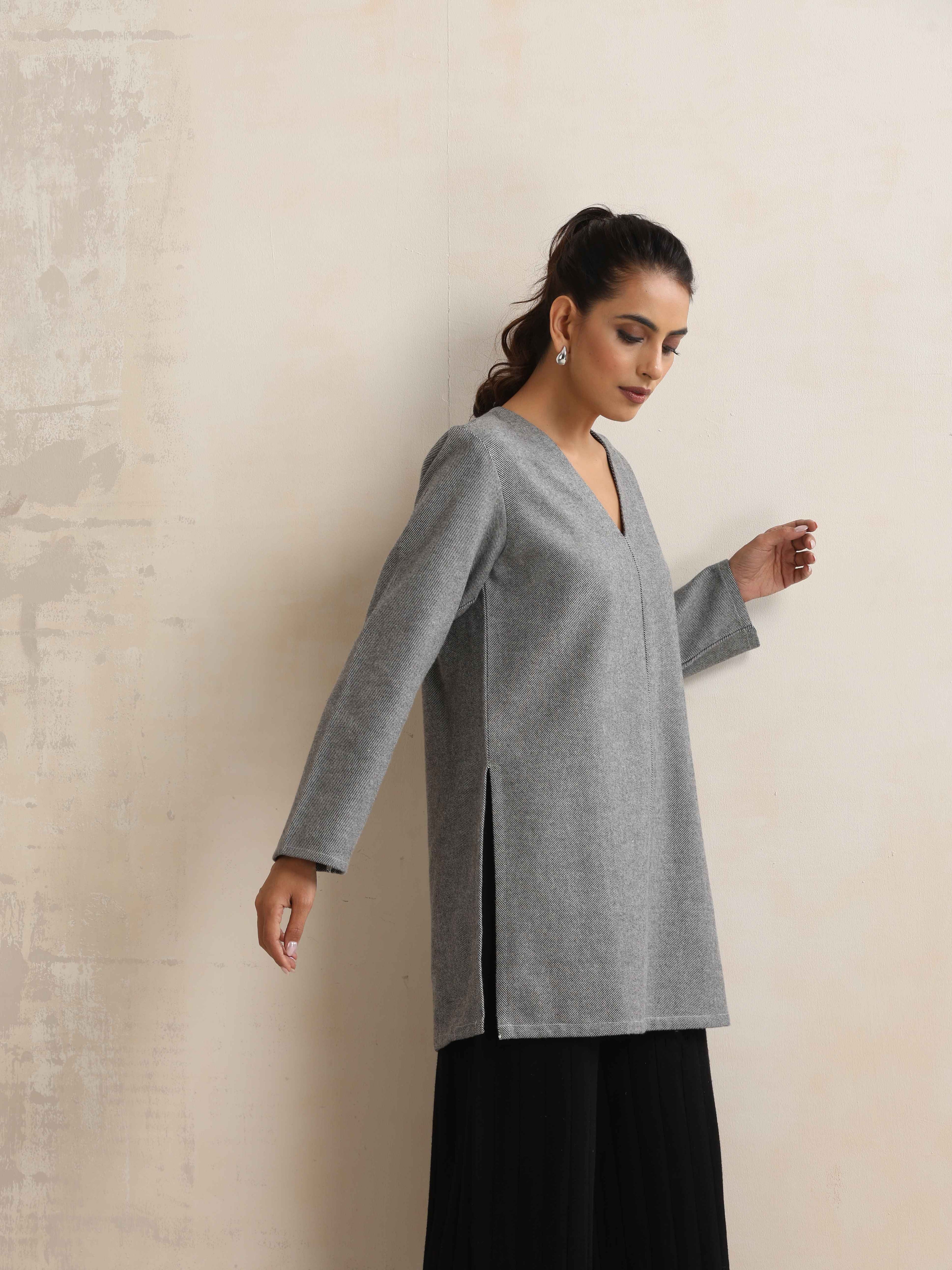 trueBrowns Grey Winter High Slit Top | Grocsy