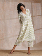 trueBrowns Green Buta On Off White Block Print Cotton Slit Gathered Kurta Set | Grocsy