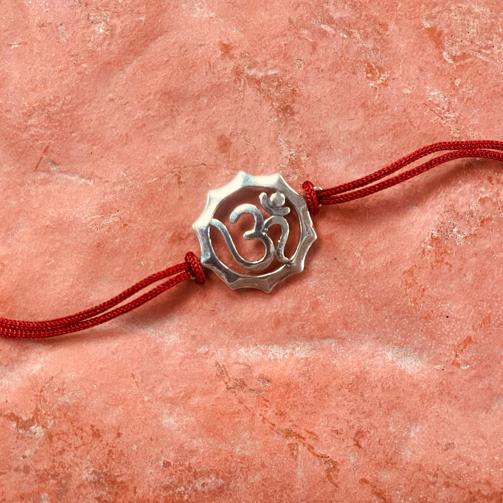 trueBrowns 925 Sterling Silver Embossed Om Thread Rakhi | Grocsy