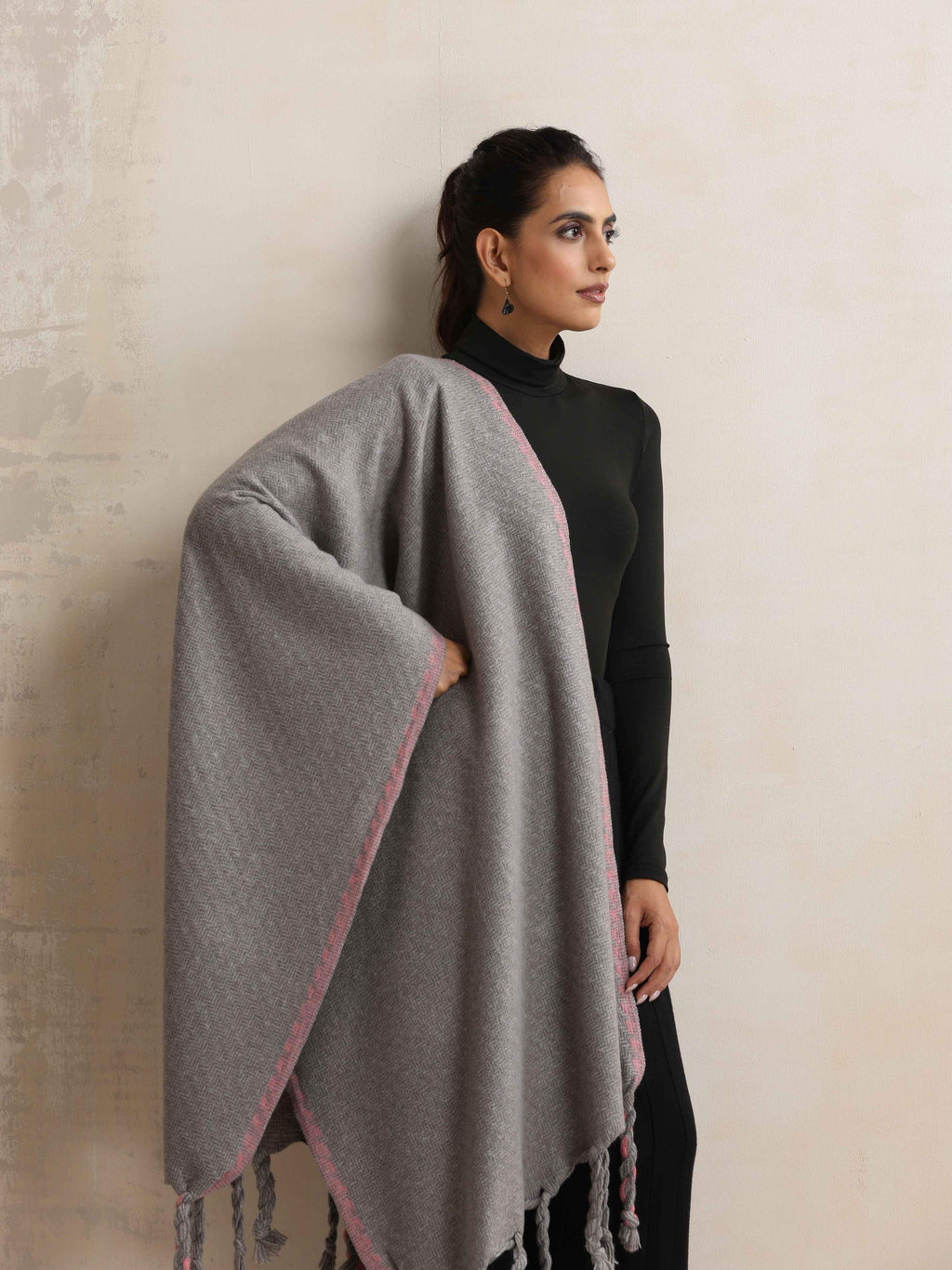 trueBrowns Grey Tassel Woollen Stole | Grocsy