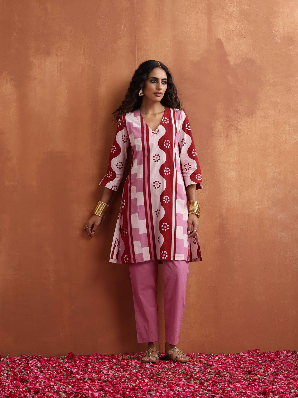 trueBrowns Pink Geometric Print Kurta Co-ord Set | Grocsy