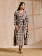 trueBrowns Clay Dabu Overall Print Cotton Wrap Dress | Relove | Grocsy