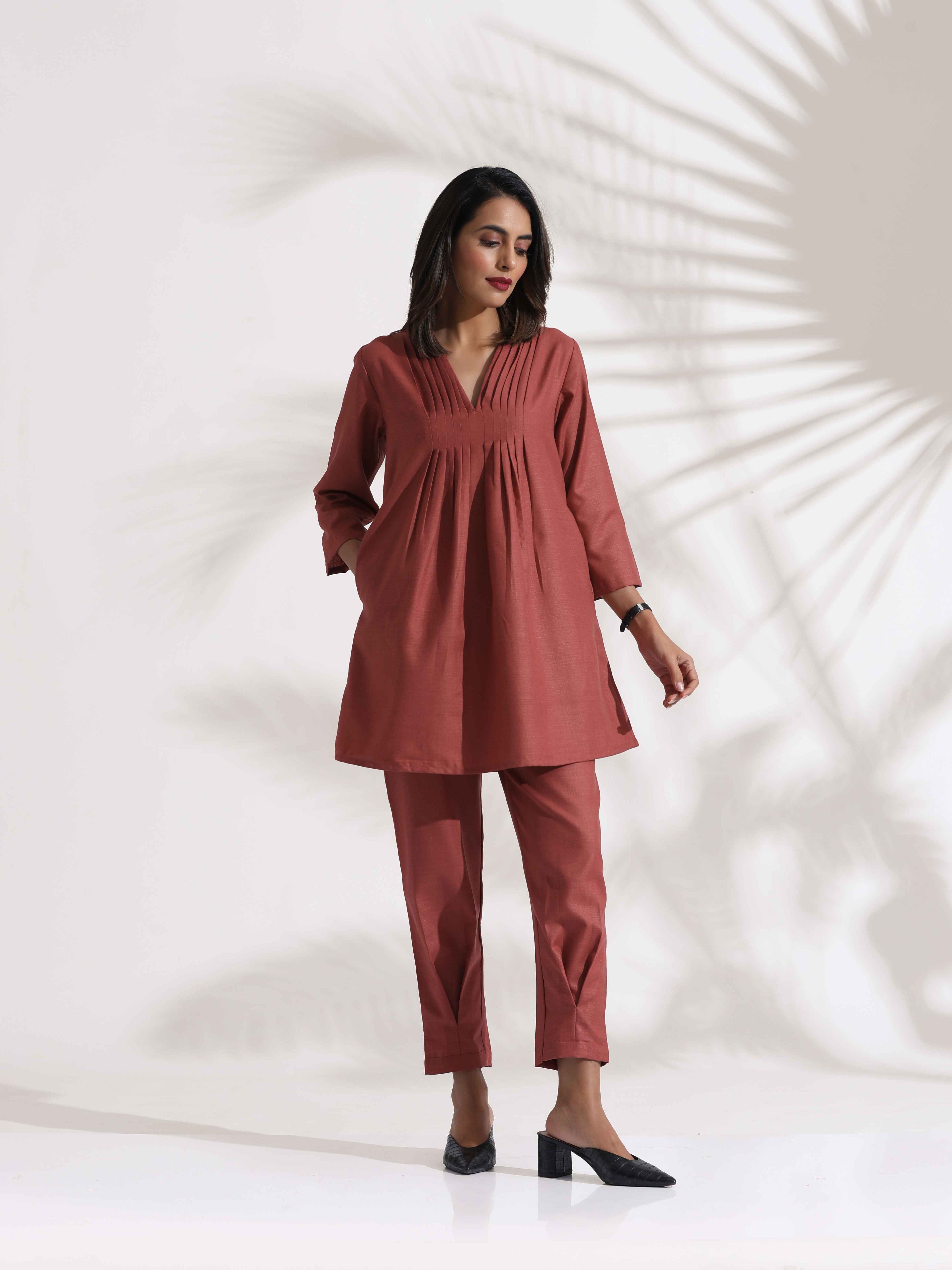 trueBrowns Pink Slub Pleated Co-ord Set | Grocsy