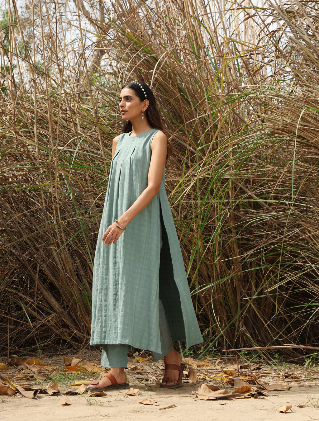trueBrowns Blue Cotton Dobby S/L Kurta Set | Grocsy