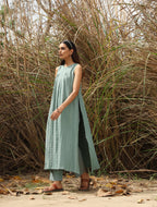 trueBrowns Blue Cotton Dobby S/L Kurta Set | Grocsy