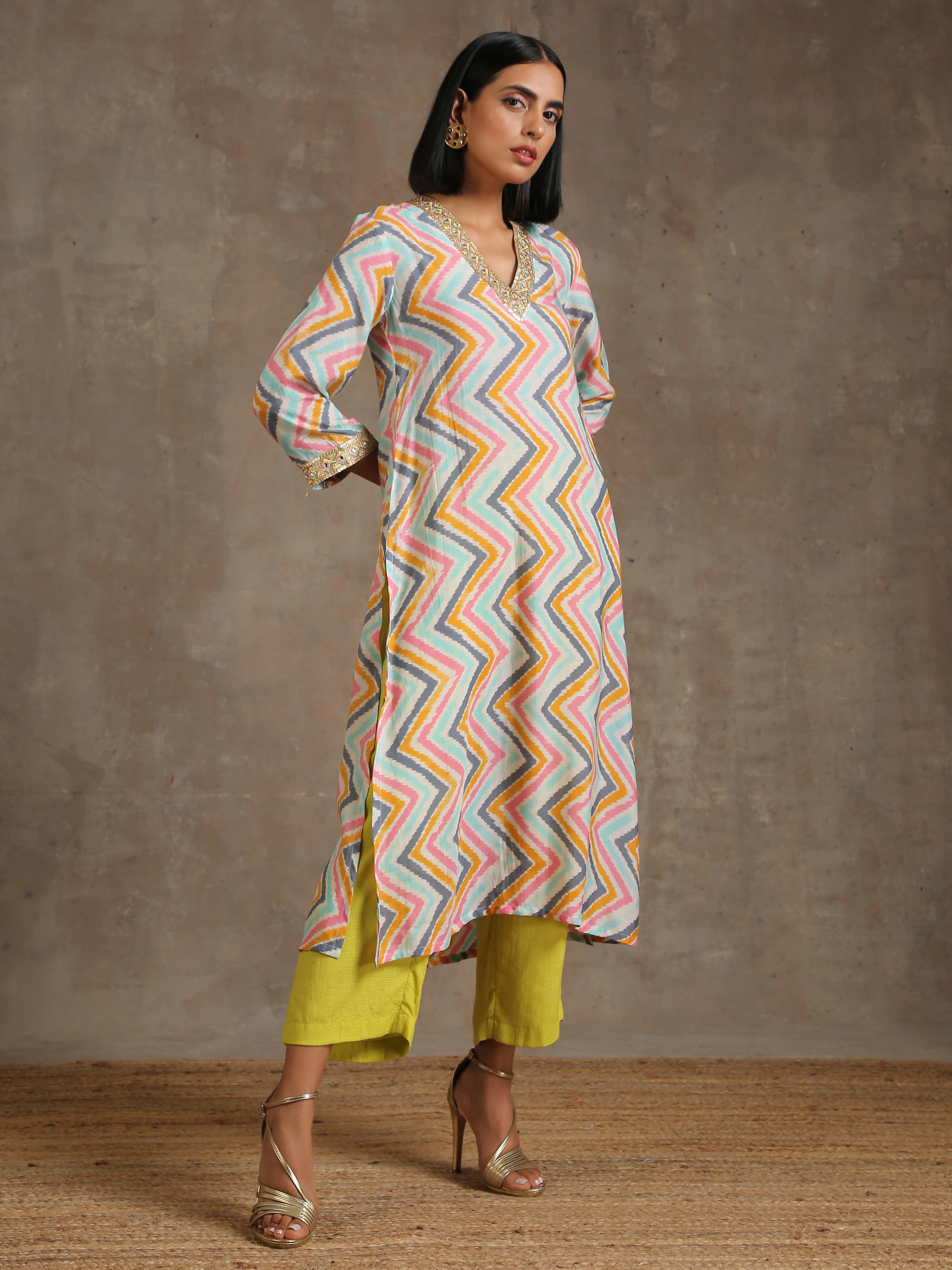 trueBrowns Multicolour Lehariya Printed Silk Kurta Pant Set | Grocsy