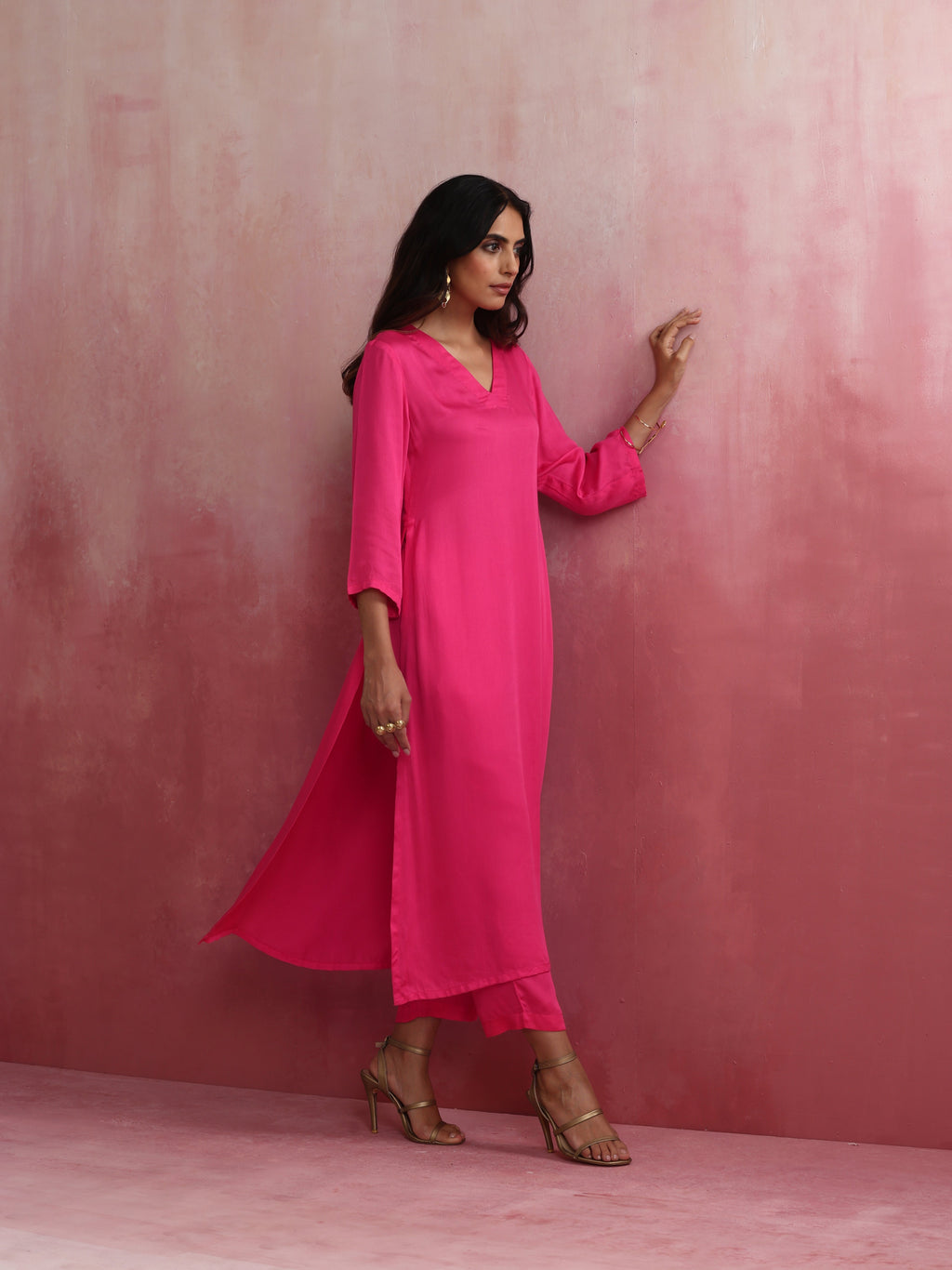 trueBrowns Pink Modal High Slit Kurta Set | Grocsy