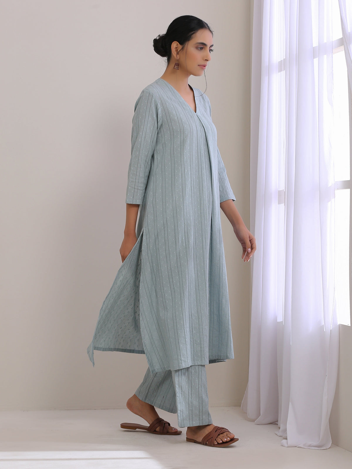 trueBrowns Eggshell Blue Dobby Neck Pleat Kurta Pant Set | Grocsy