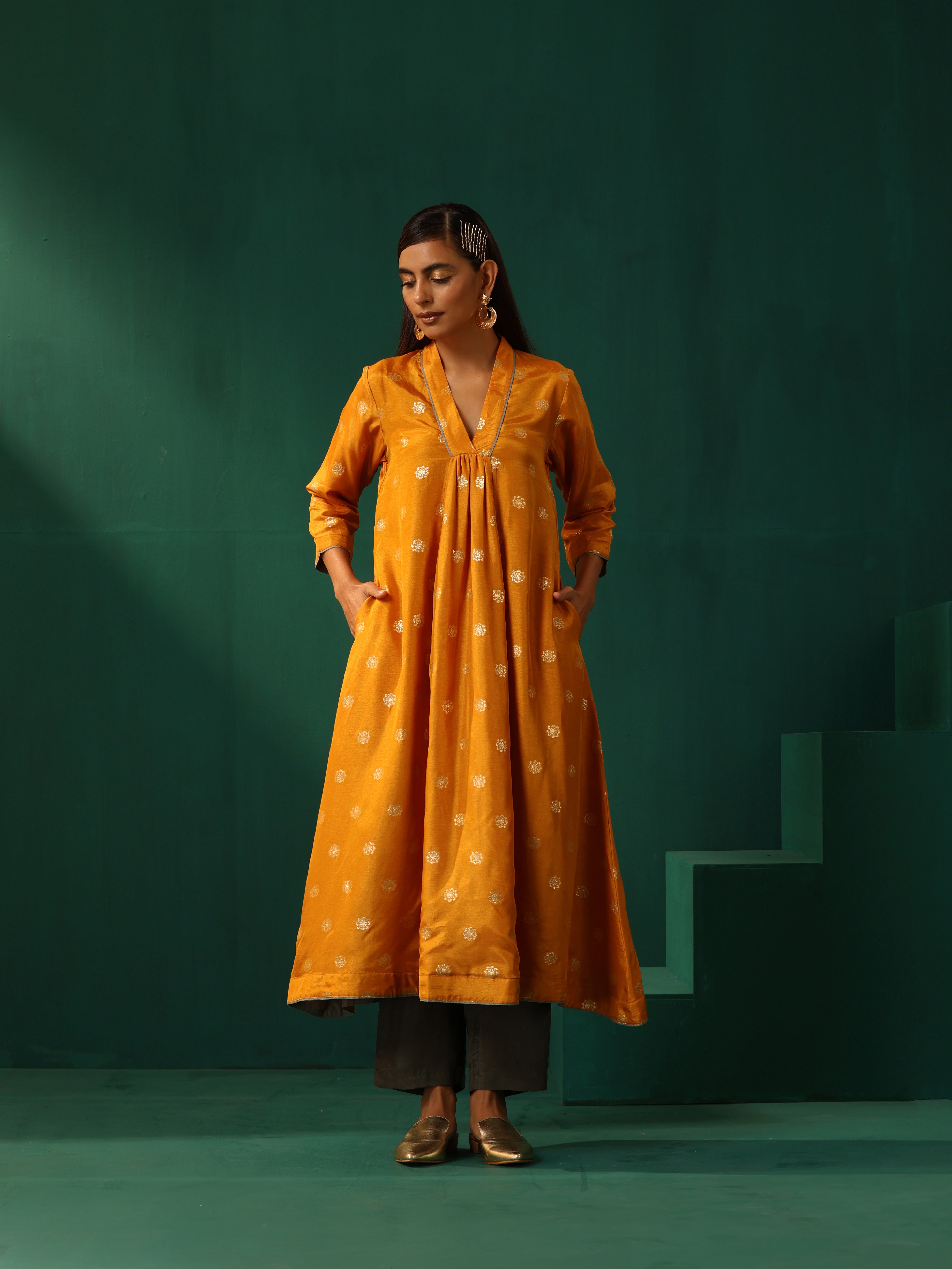 trueBrowns Mustard Geometric Floral Viscose Silk Front Gathered Kurta Pant Set | Grocsy