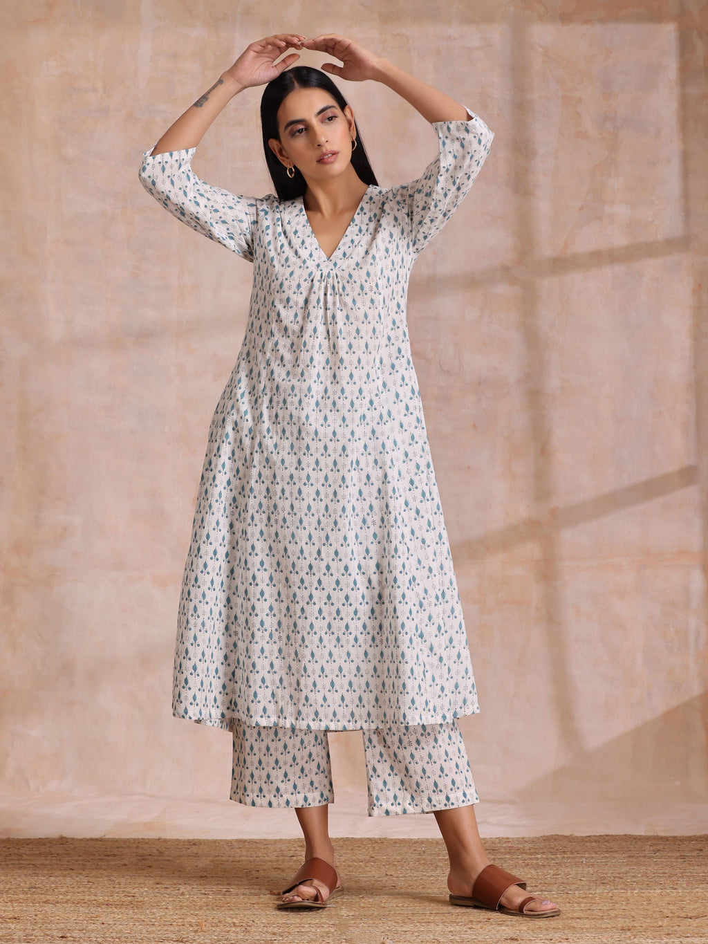 trueBrowns White With Teal Buta Block Print Cotton Front Neck Gathered Kurta Pant Set | Grocsy