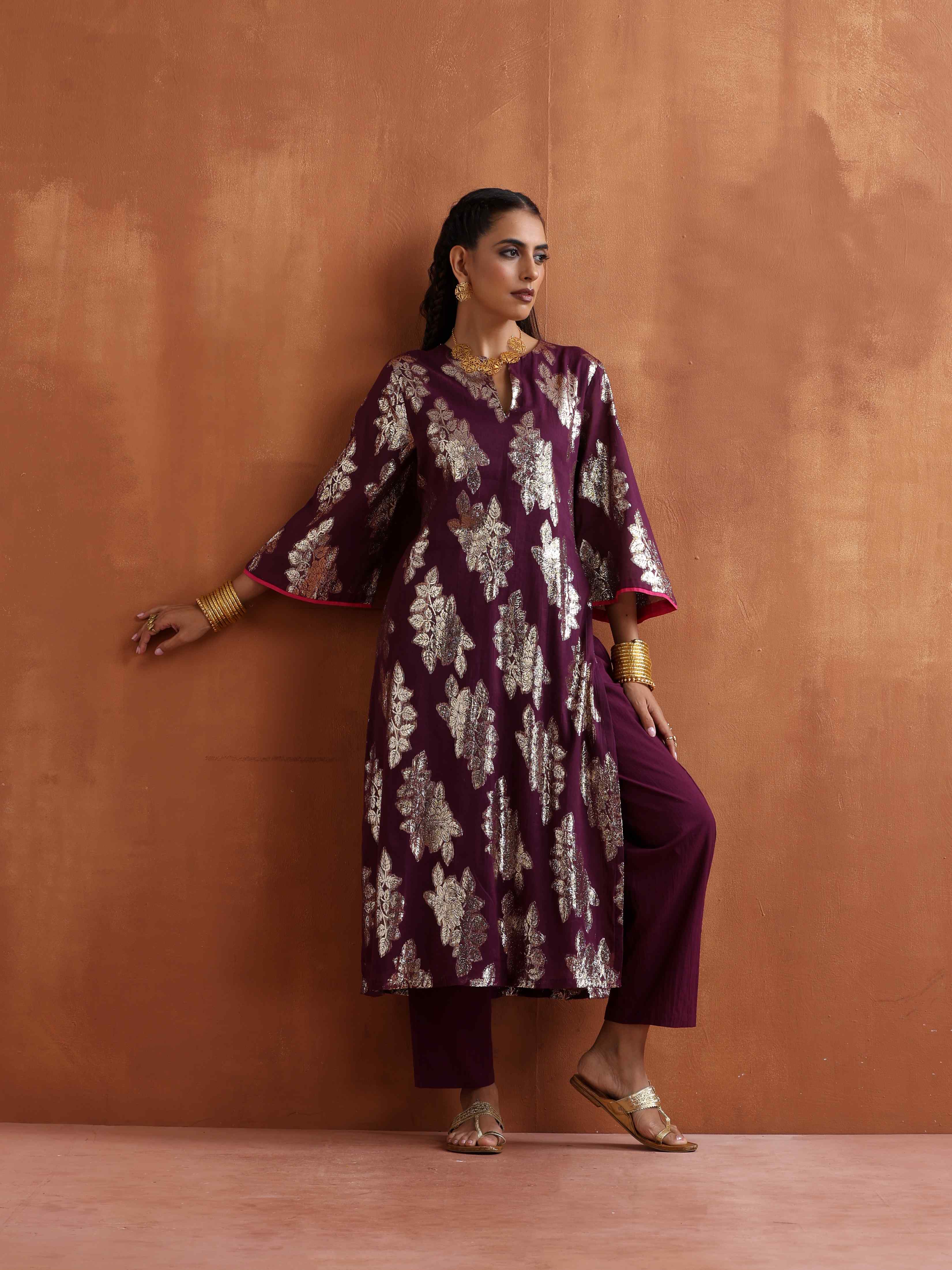 trueBrowns Purple Metallic Straight Kurta Set | Grocsy