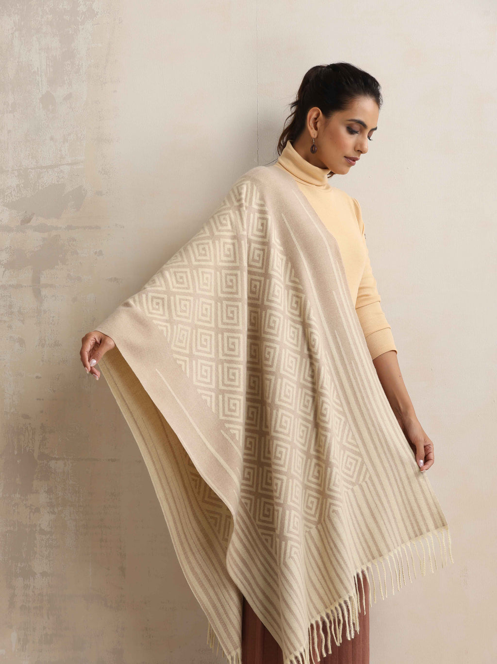 trueBrowns Beige Geometric Woollen Stole | Grocsy