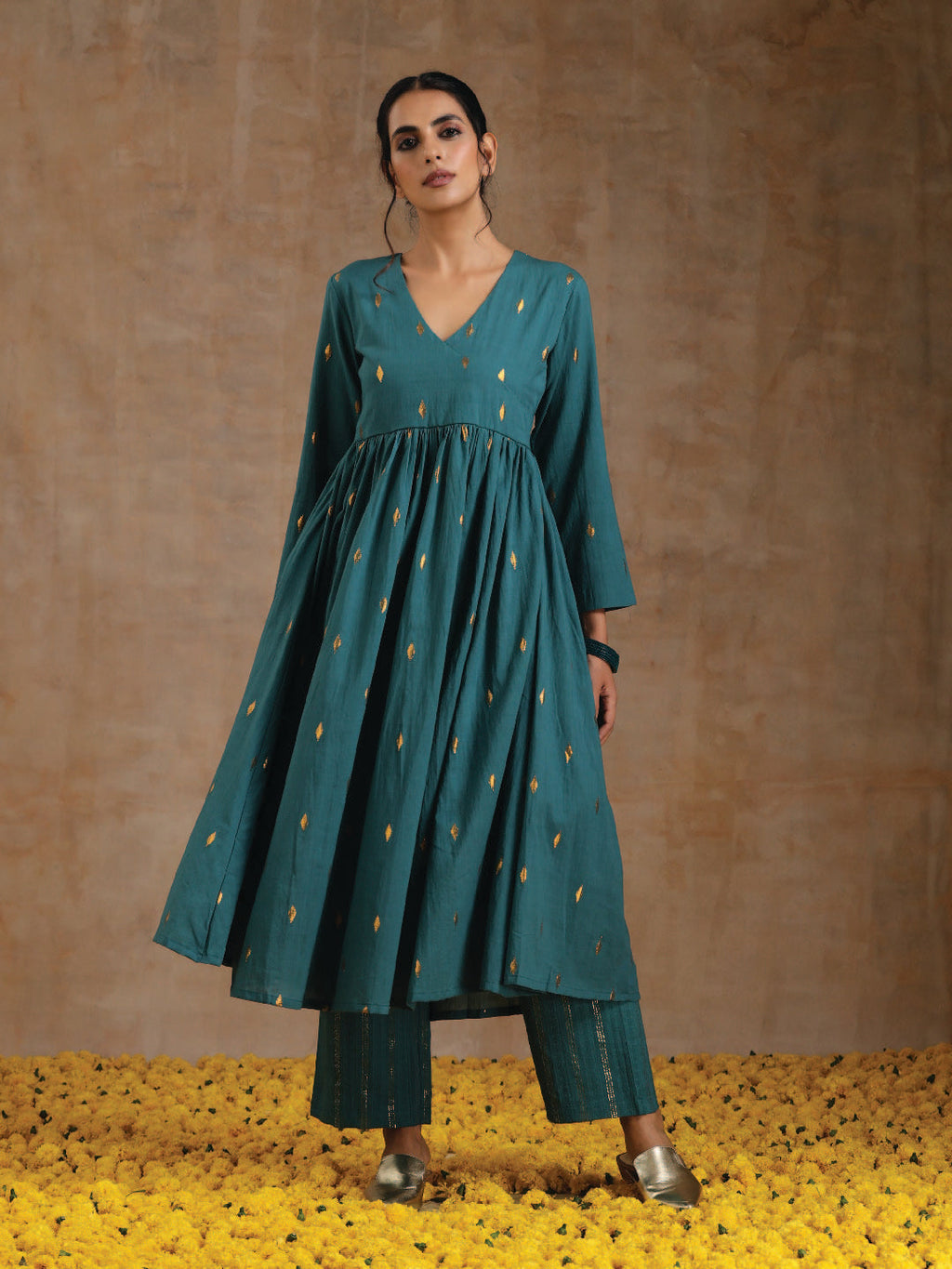 trueBrowns Deep Sea Gold Cotton Kalidar Kurta Set | Grocsy